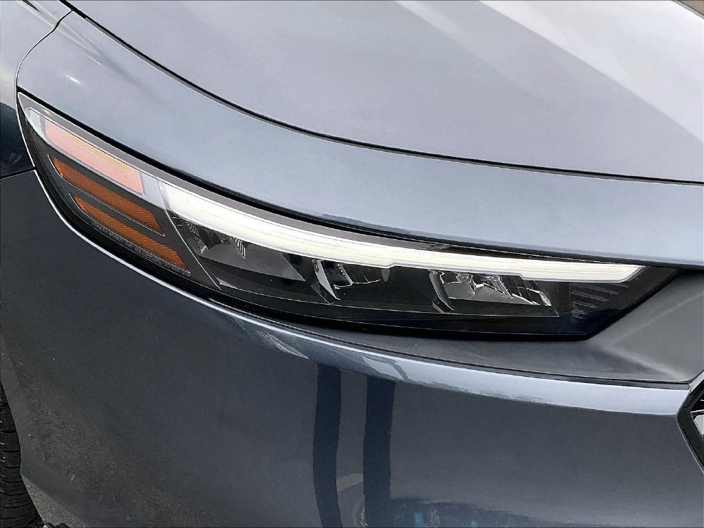 Used 2024 Honda Accord EX image 31