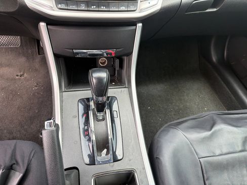 Used 2015 Honda Accord Sport image 9