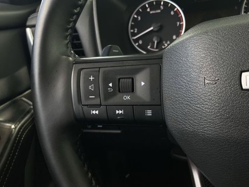 Used 2025 Nissan Rogue SV FWD image 29