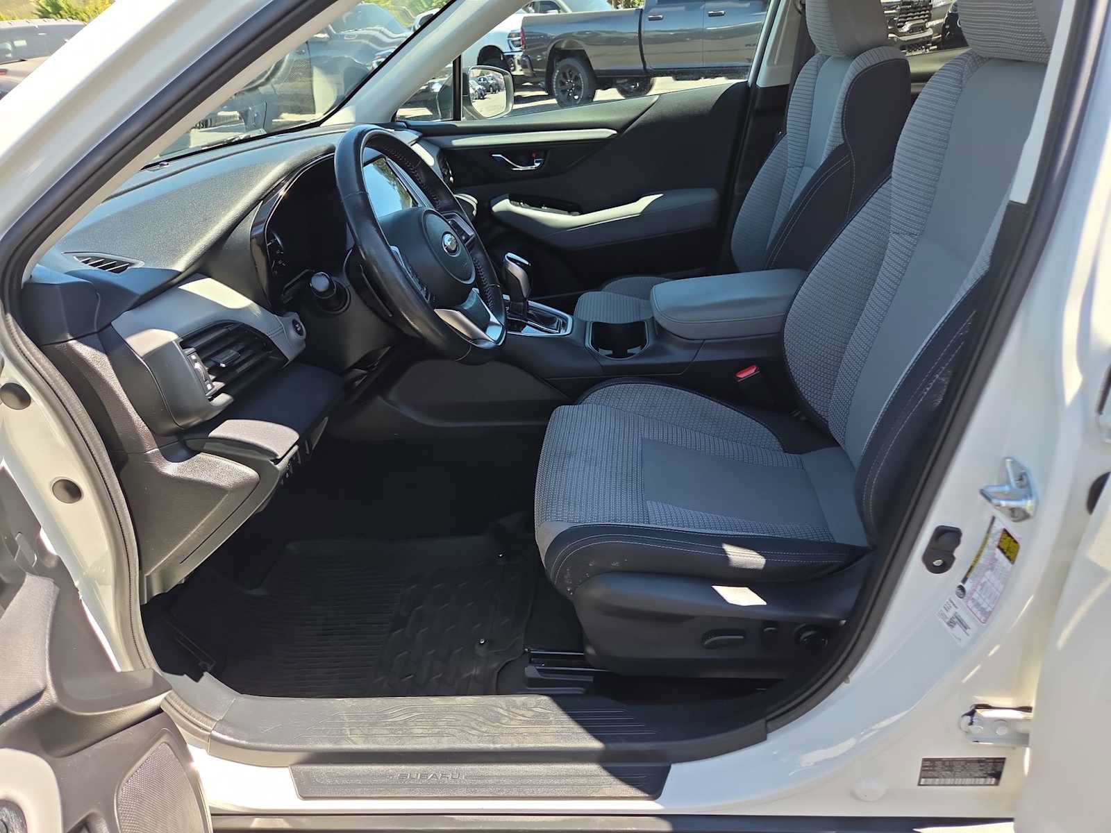 Used 2023 Subaru Outback Premium AWD/4WD image 19