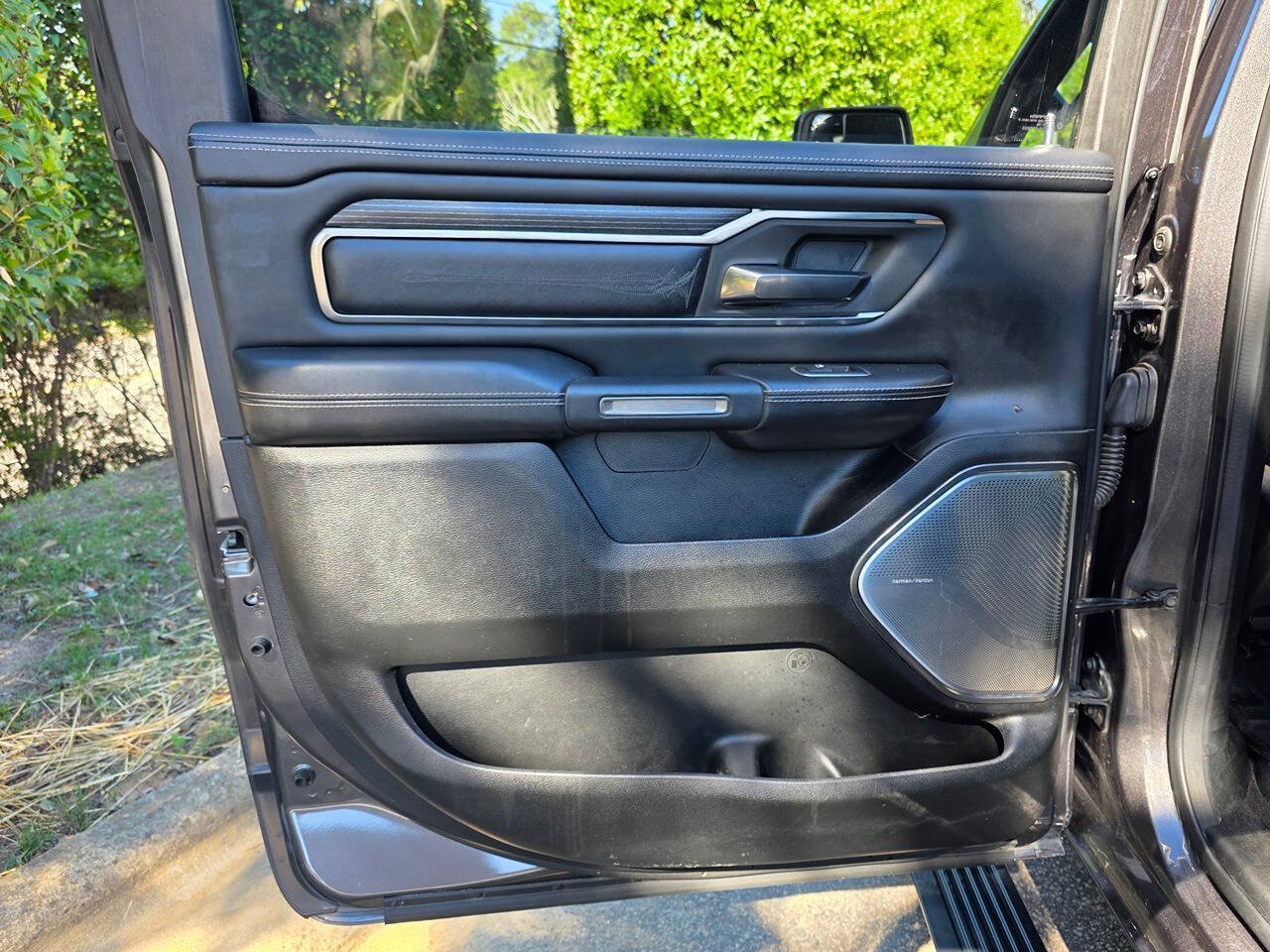 Used 2020 RAM 1500 Limited AWD/4WD image 40
