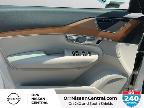 Used 2022 Volvo XC90 T6 Momentum w/ Advanced Package AWD/4WD image 16