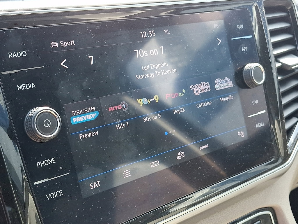 Used 2019 Volkswagen Atlas SEL AWD/4WD image 18