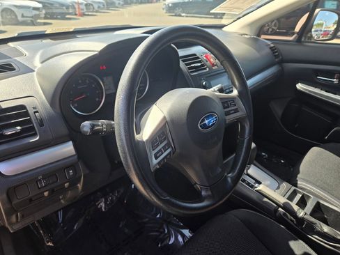 Used 2014 Subaru Crosstrek 2.0i Premium w/ Moonroof Package AWD/4WD image 12