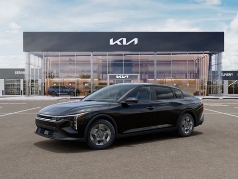 New 2026 Kia K4 FWD image 3