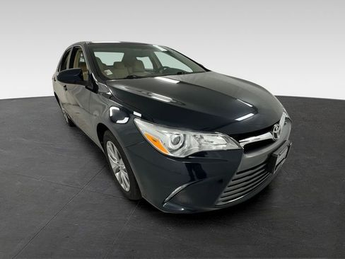 Used 2015 Toyota Camry XLE w/ Convenience Package FWD image 1
