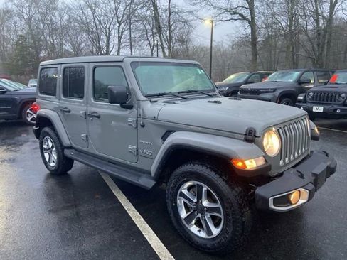 Used 2023 Jeep Wrangler Sahara w/ Cold Weather Group image 8