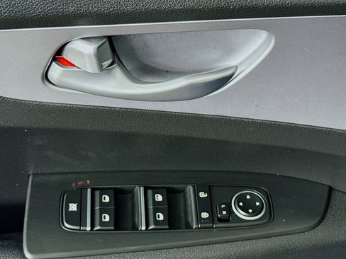 Used 2023 Kia Forte LXS FWD image 22