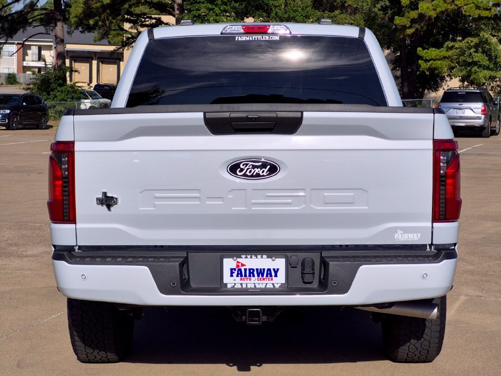Used 2025 Ford F150 XLT w/ Equipment Group 301A Standard AWD/4WD image 5
