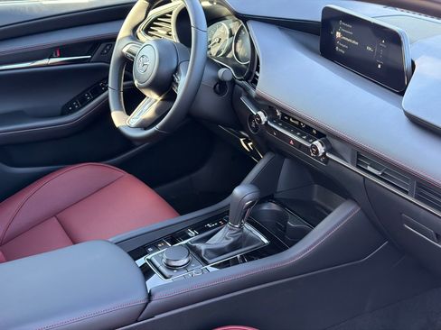 New 2026 MAZDA MAZDA3 Carbon image 9
