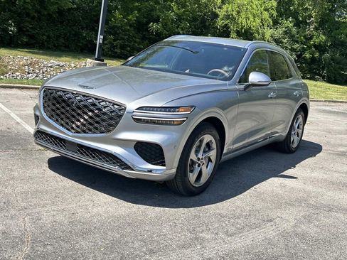 New 2026 Genesis GV70 2.5T Advanced image 3