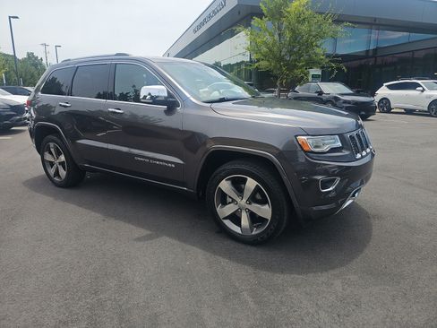Used 2015 Jeep Grand Cherokee Overland AWD/4WD image 3