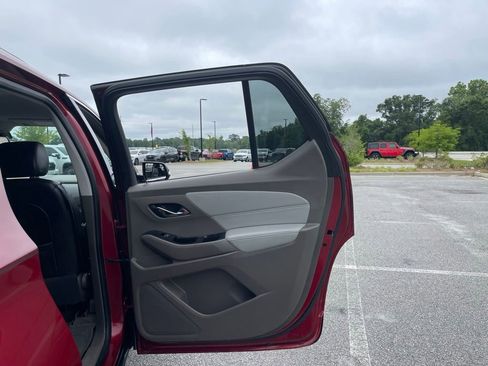 Used 2019 Chevrolet Traverse LT FWD image 49