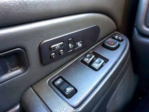 Used 2006 GMC Sierra 1500 SLT w/ Light Duty Power Package image 24