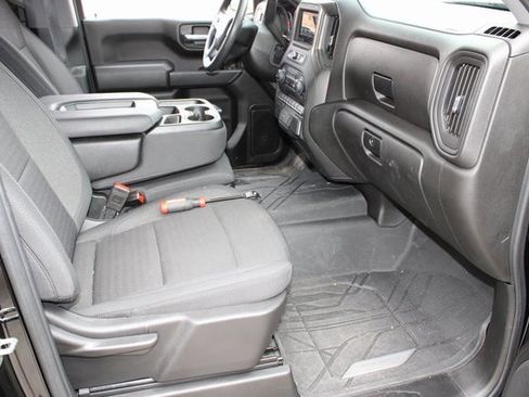 Certified 2025 Chevrolet Silverado 1500 Custom image 15