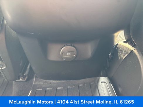 Certified 2023 Volvo XC60 B5 Core AWD/4WD image 30