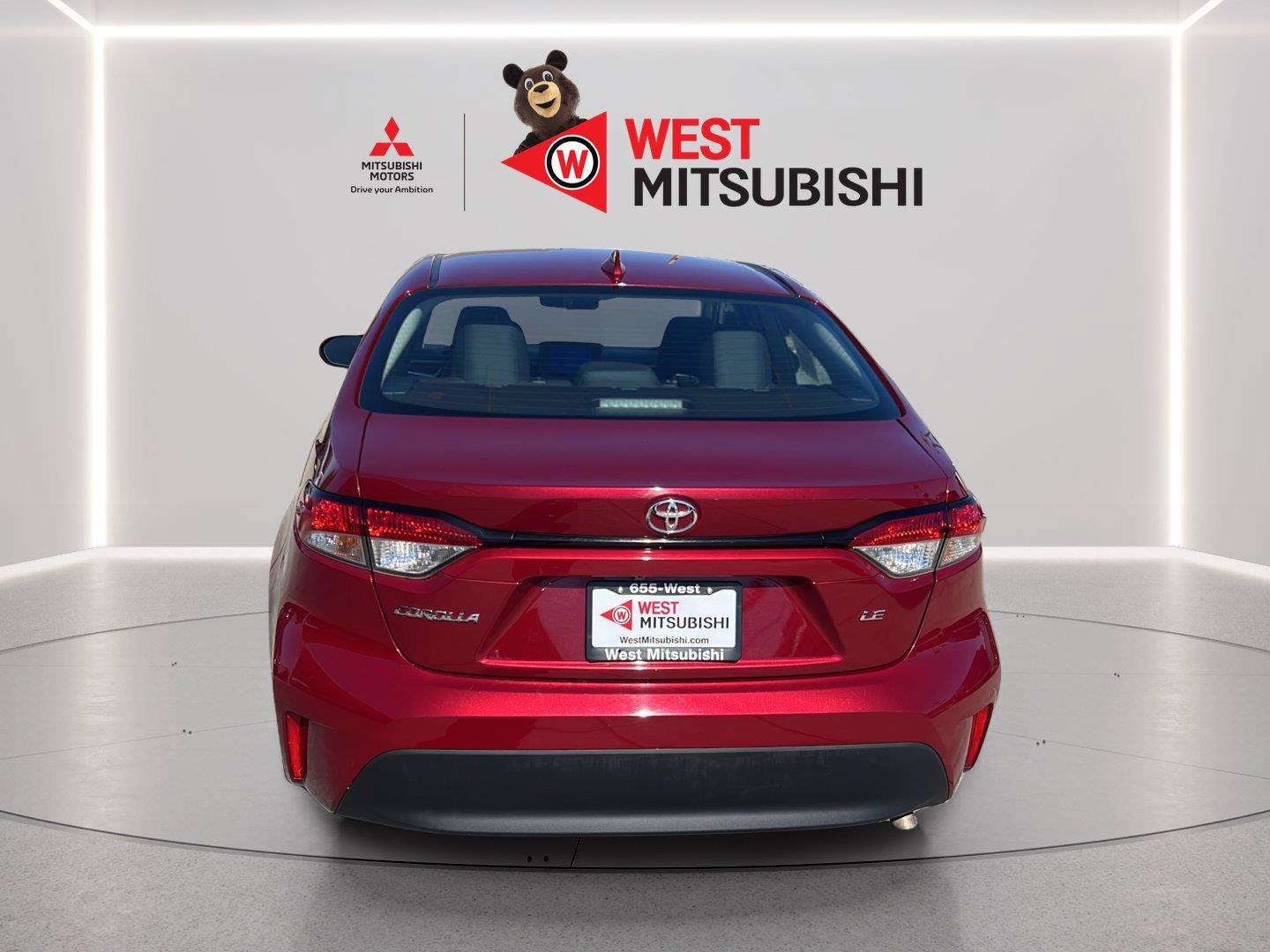Used 2025 Toyota Corolla LE FWD image 5