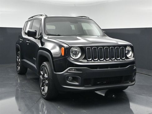 Used 2020 Jeep Renegade Latitude w/ Cold Weather Group AWD/4WD image 1