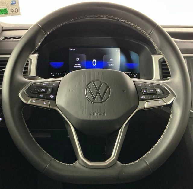 Used 2022 Volkswagen Atlas Cross Sport SE FWD image 15