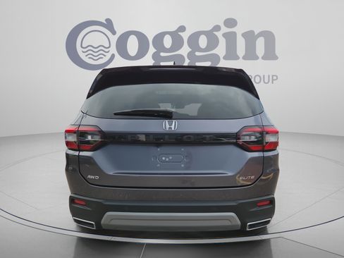 Certified 2023 Honda Pilot Elite image 4