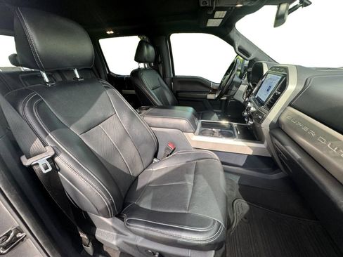 Used 2022 Ford F250 Lariat w/ Lariat Ultimate Package AWD/4WD image 15