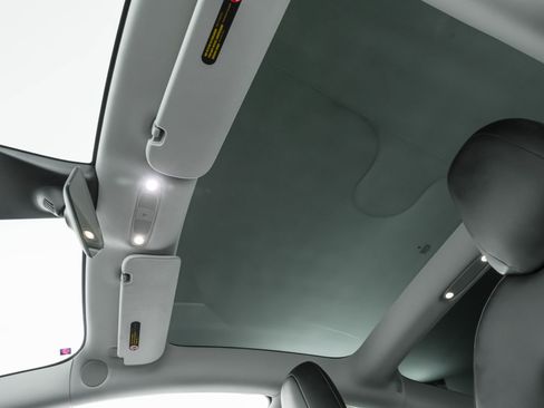 Used 2020 Tesla Model 3 Standard Range Plus image 38