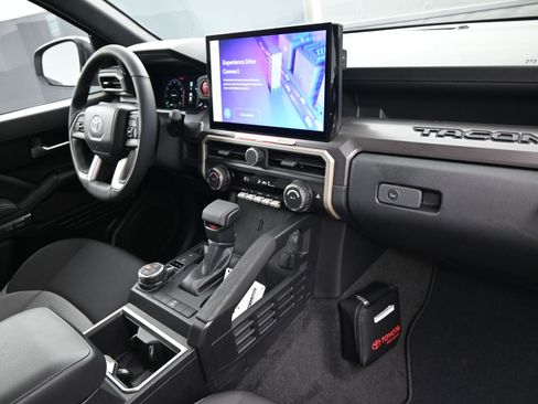 New 2025 Toyota Tacoma TRD Off-Road image 17