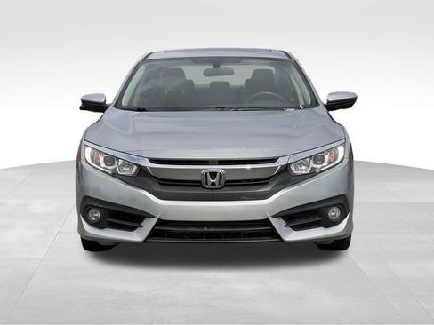 Used 2018 Honda Civic EX-T image 8