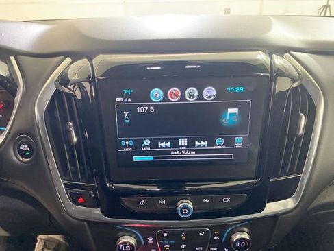 Used 2019 Chevrolet Traverse LT FWD image 41
