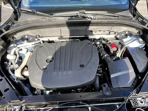 Certified 2023 Volvo XC60 B5 Plus w/ Climate Package image 28