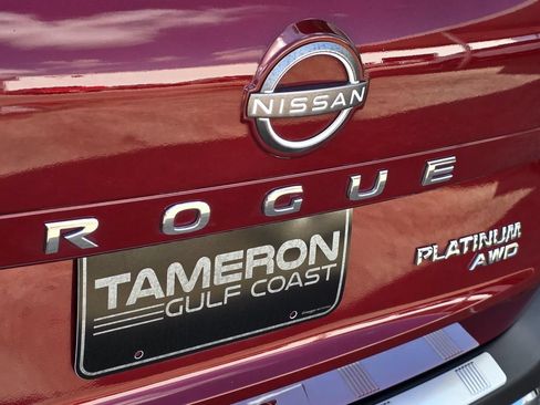 Used 2023 Nissan Rogue Platinum w/ Platinum Premium Package AWD/4WD image 40