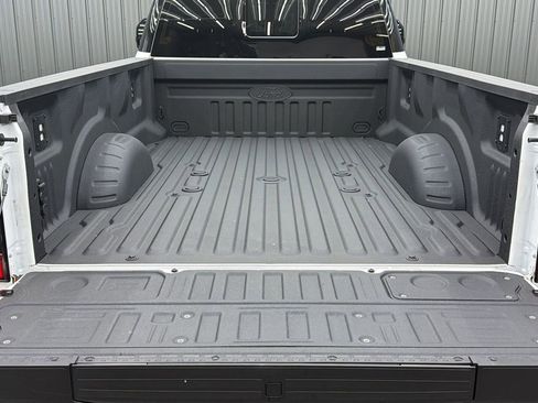 Used 2025 Ford F450 Platinum w/ Camper Package image 18