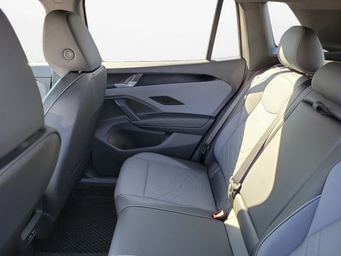New 2026 Volkswagen Tiguan SE R-Line AWD/4WD image 13