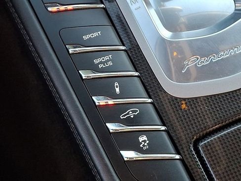 Used 2014 Porsche Panamera GTS image 23