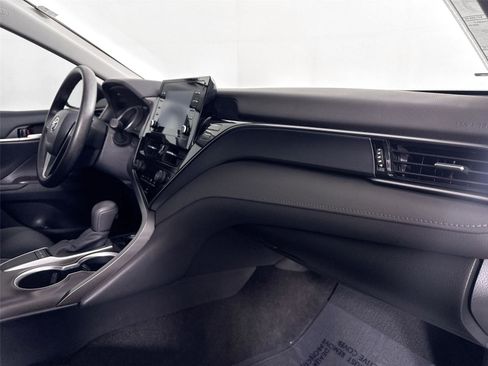 Used 2023 Toyota Camry LE w/ Convenience Package image 40