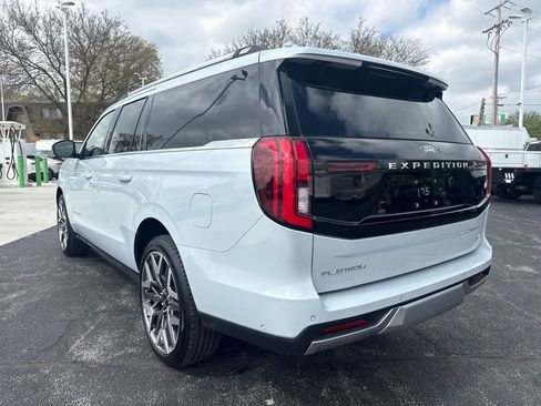 Used 2025 Ford Expedition Max Platinum w/ Platinum Ultimate Package AWD/4WD image 9
