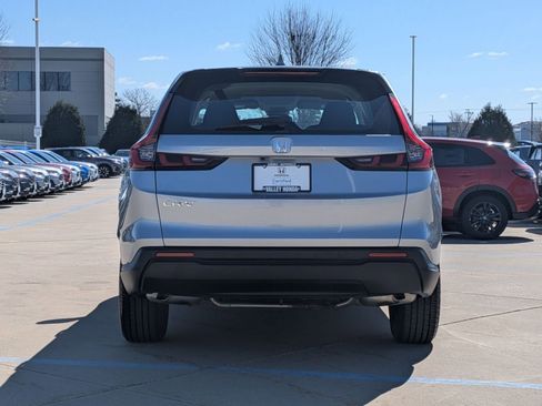 Used 2023 Honda CR-V LX image 8