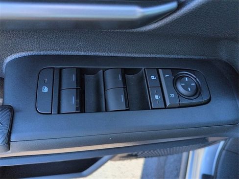 Used 2024 Toyota Tacoma TRD Sport image 19