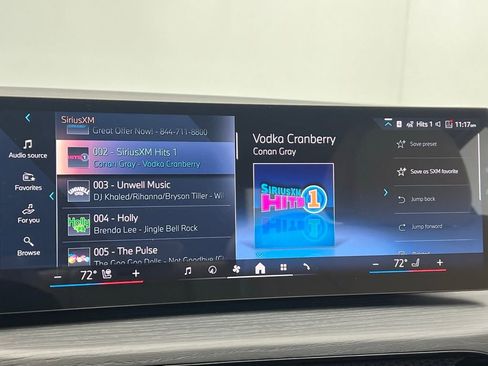 Used 2026 BMW 330i Sedan w/ Premium Package image 14