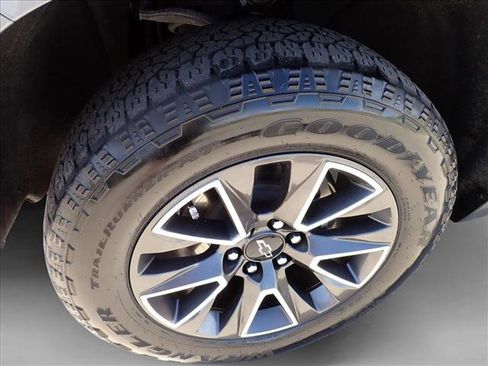 Used 2022 Chevrolet Tahoe Z71 image 5