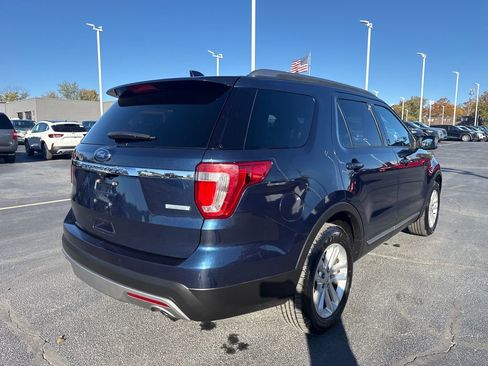 Used 2016 Ford Explorer XLT w/ Equipment Group 202A image 7