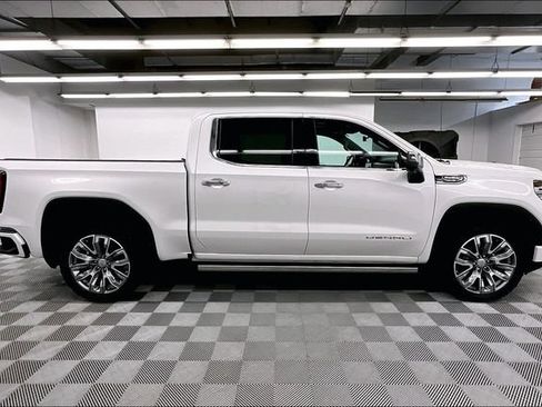 Used 2023 GMC Sierra 1500 Denali w/ Denali Reserve Package AWD/4WD image 15