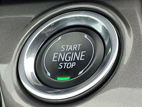 Used 2025 Chevrolet Trax ACTIV w/ Driver Confidence Package FWD image 23