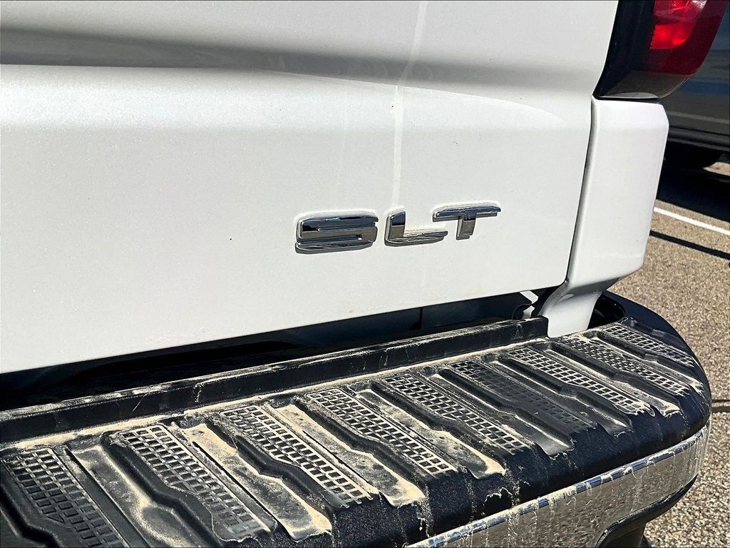 Used 2019 GMC Sierra 1500 SLT w/ SLT Premium Plus Package AWD/4WD image 27