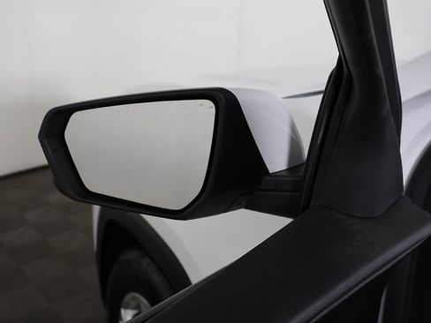 Used 2024 GMC Terrain SLE image 26