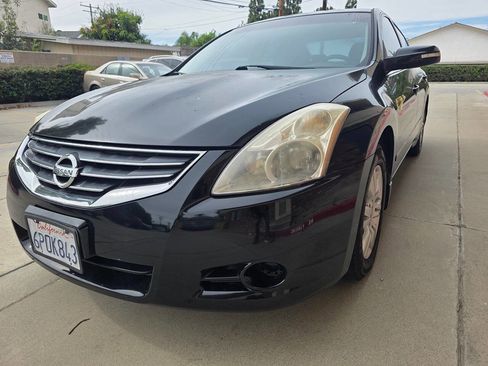 Used 2011 Nissan Altima 2.5 S w/ 2.5S Premium Audio Pkg image 23