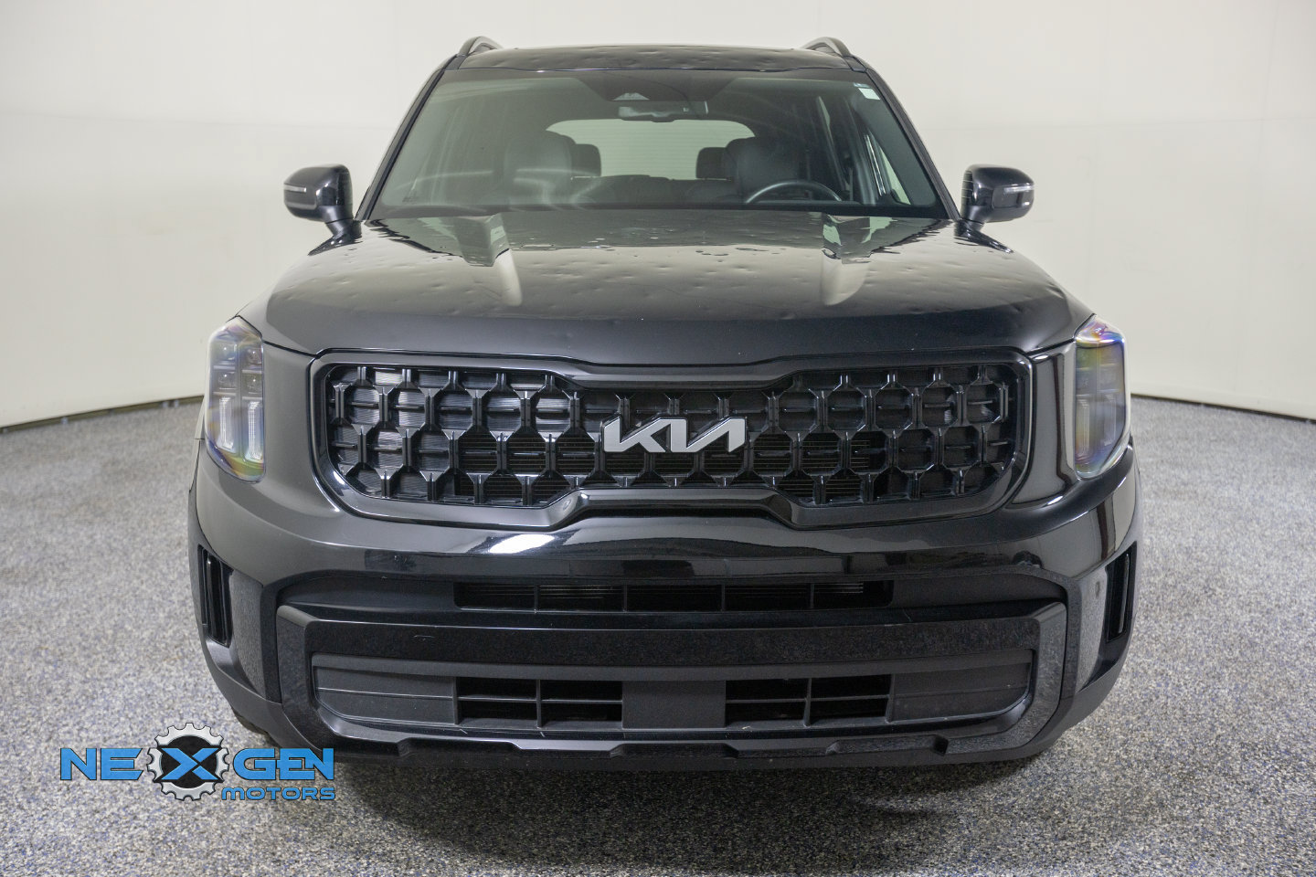 Used 2024 Kia Telluride EX X-Line AWD/4WD image 3