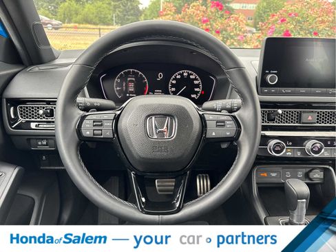 Used 2025 Honda Civic Sport image 15