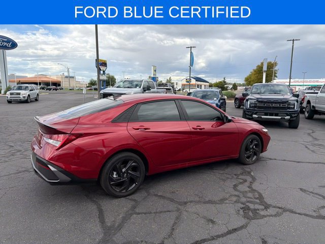 Used 2026 Hyundai Elantra SEL w/ Cargo Package FWD image 5