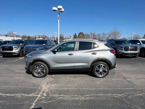 Certified 2023 Buick Encore GX Select AWD/4WD image 6